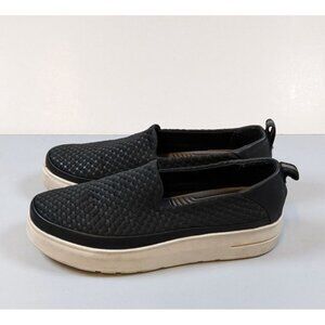 Baretraps Nevin Leather Slip On Casual Sneaker Ultra Lightweight Shoes Women 8